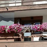 Cervinia Francois - Private Hot Tub Terrace, Location
