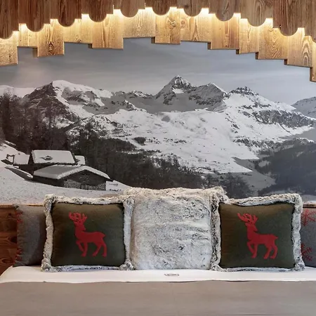 Cervinia Francois - Private Hot Tub Terrace, Location *