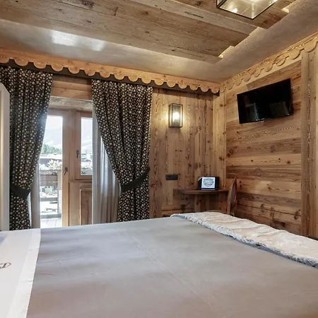 Cervinia Francois - Private Hot Tub & Mountain View *