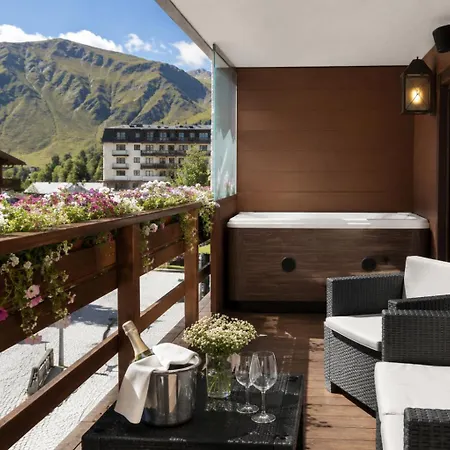 Cervinia Francois - Private Hot Tub & Mountain View Lägenhet *