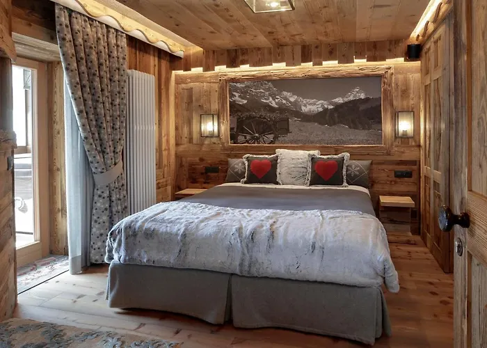 Appartement Cervinia Francois - Private Hot Tub Terrace, Location