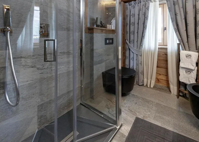 Cervinia Francois - Private Hot Tub Terrace, Location * Breuil-Cervinia