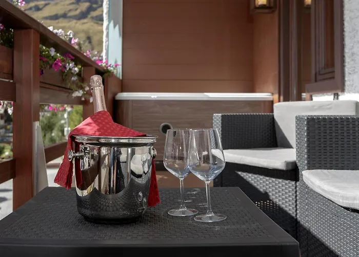 Cervinia Francois - Private Hot Tub Terrace, Location * Breuil-Cervinia