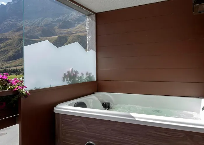 Cervinia Francois - Private Hot Tub Terrace, Location Apartment