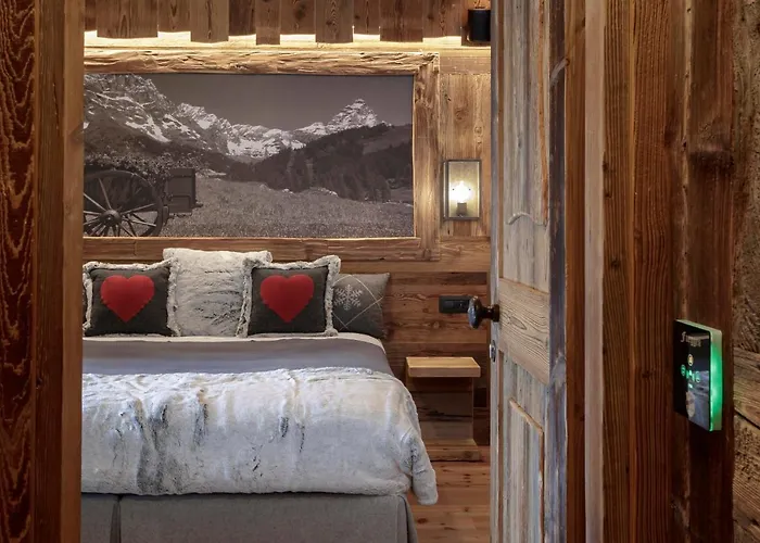 Cervinia Francois - Private Hot Tub Terrace, Location *