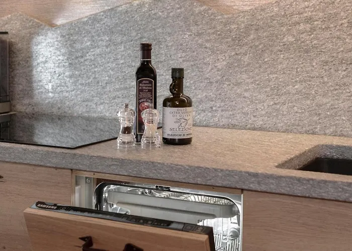 Appartement Cervinia Francois - Private Hot Tub Terrace, Location