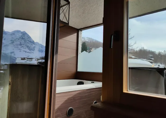 Cervinia Francois - Private Hot Tub Terrace, Location Appartement